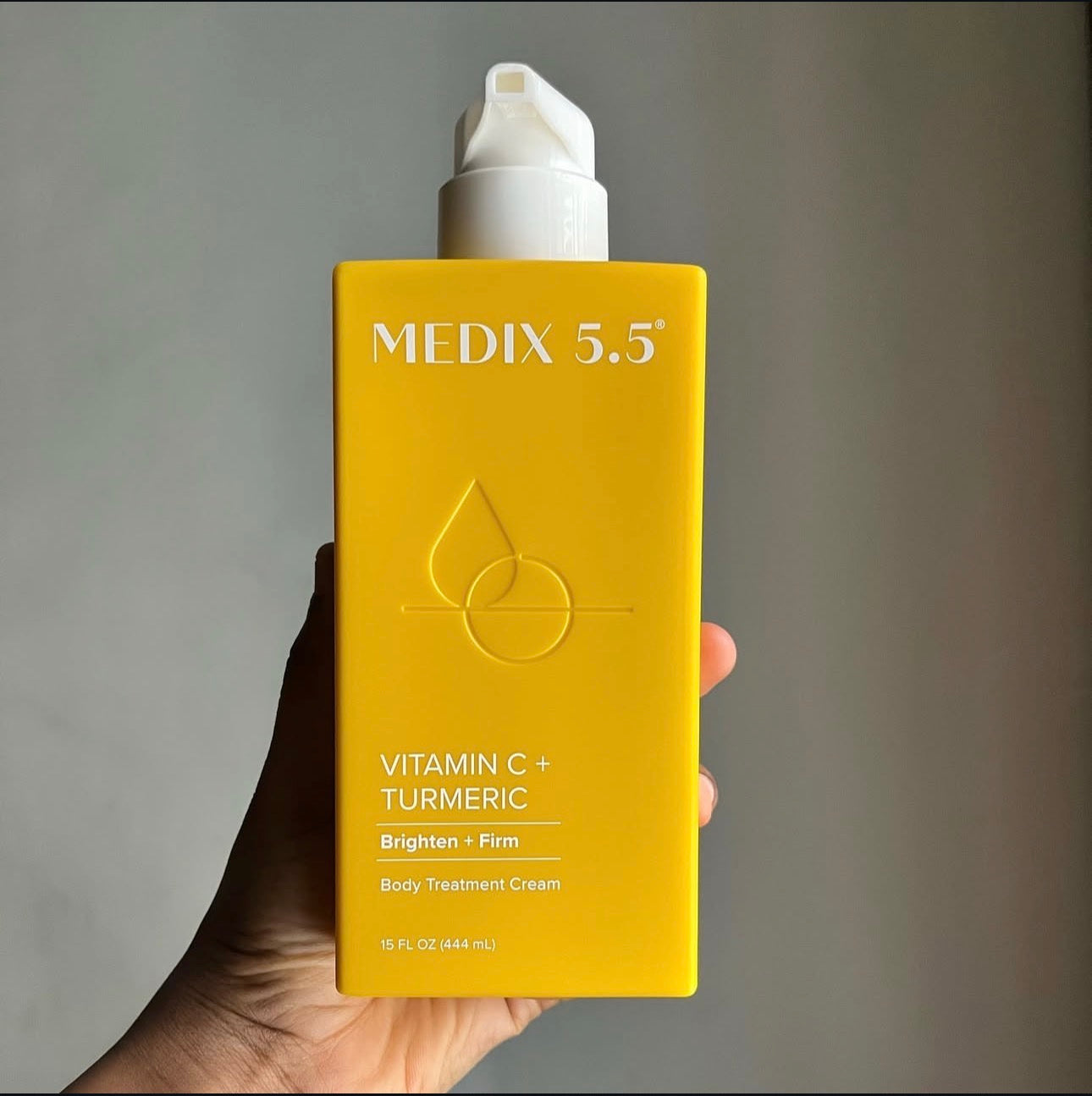 Medix 5.5 Vitamin C + Turmeric Body Cream